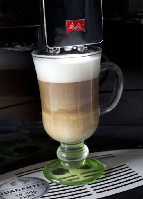 Máquina de café Melitta Caffeo F 750 - café