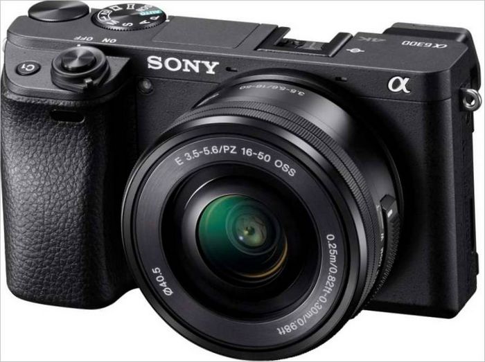 La cámara sin espejo Sony Alpha 6300 Kit 16-50 mm ILCE-6300L 